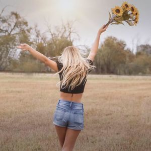 Meet your Posher, Madie